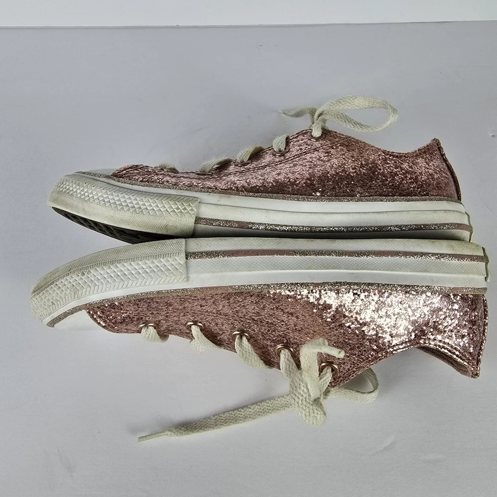 Converse Girl'sChuck Taylor Classic All StarLow Top Pink Sparkle Sneakers Size 3